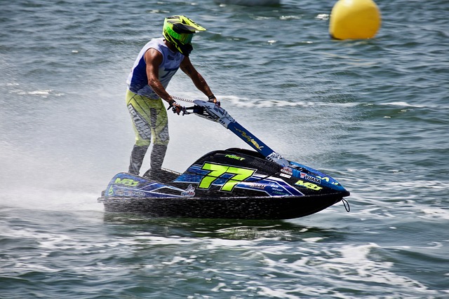 科尔威尔：主队球迷帮我们渡过难关，我们需要这样回击热刺球迷.