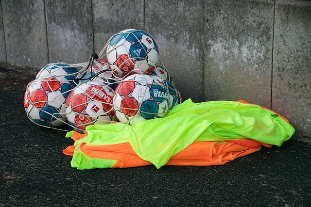 178直播：蓝军名宿：2026年世界杯不需要C罗，他可能要等到梅西退役才退役.